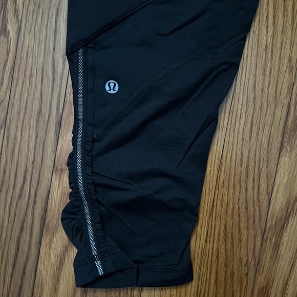 Lululemon crop 17” leggings sz 6 - Picture 7 of 7